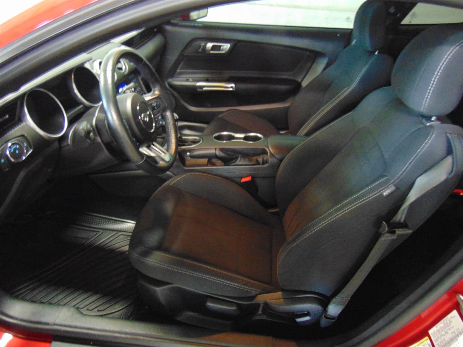 2020 Ford Mustang EcoBoost