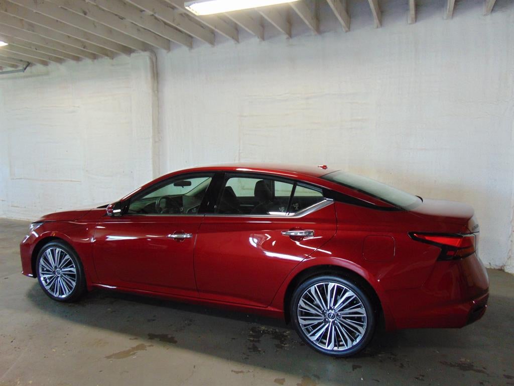 2024 Nissan Altima 2.5 SL