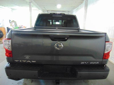 2021 Nissan Titan SV