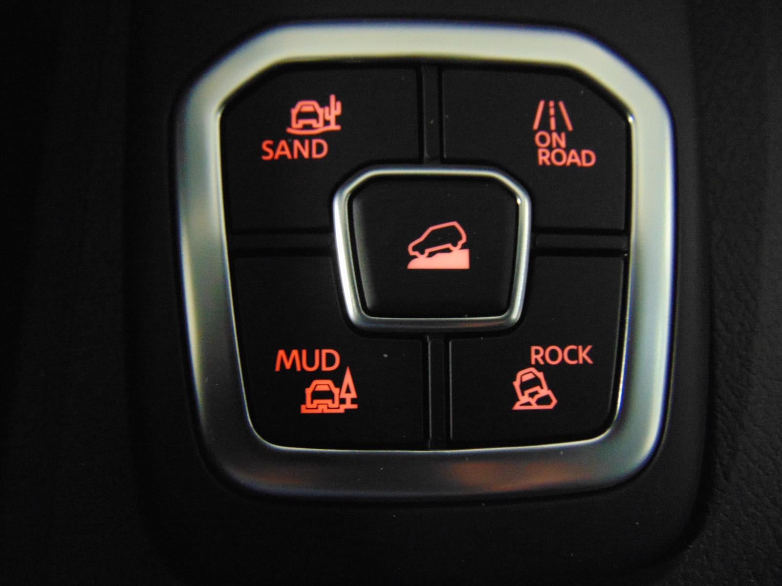 2026 Nissan Frontier CREW CAB 4X4 PRO-4X