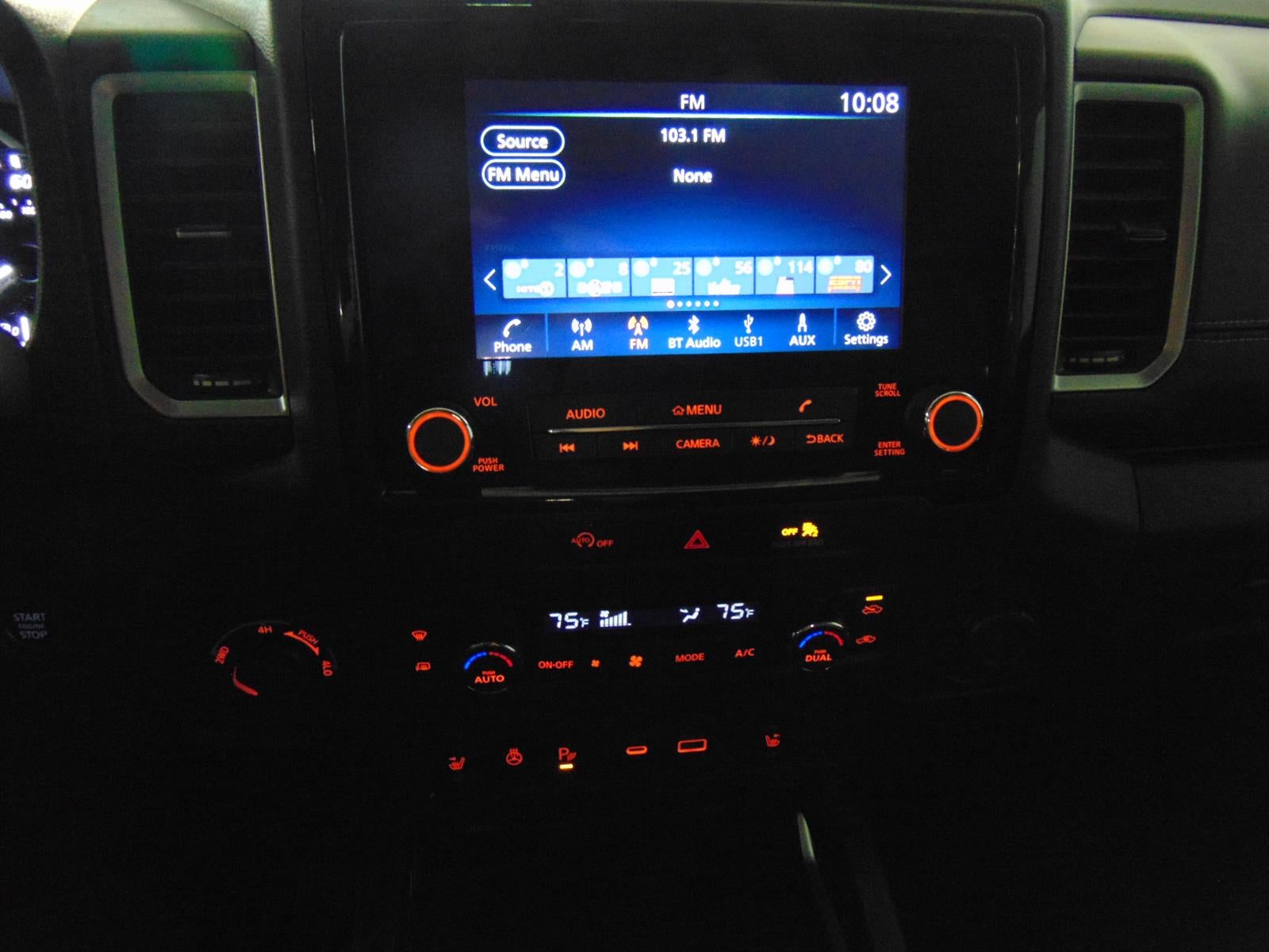 2024 Nissan Frontier SV