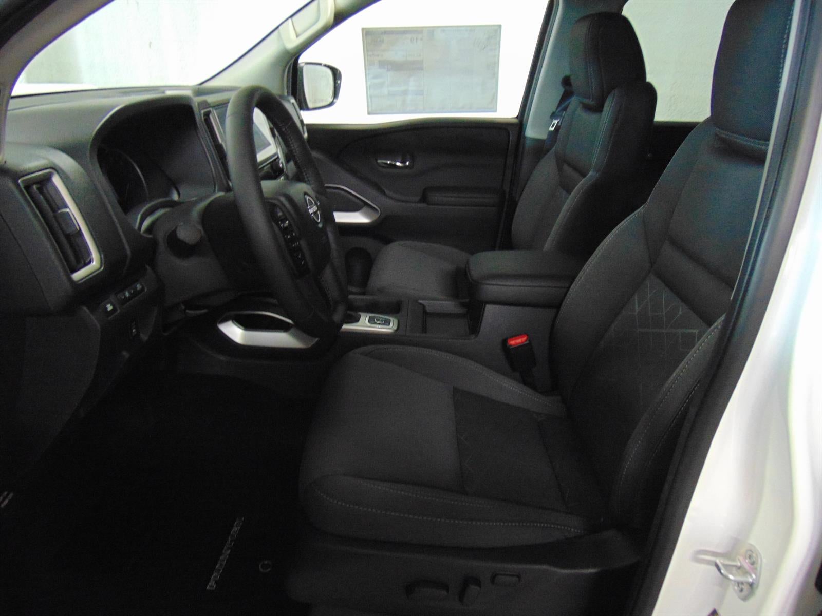 2026 Nissan Frontier CREW CAB 4X4 SV