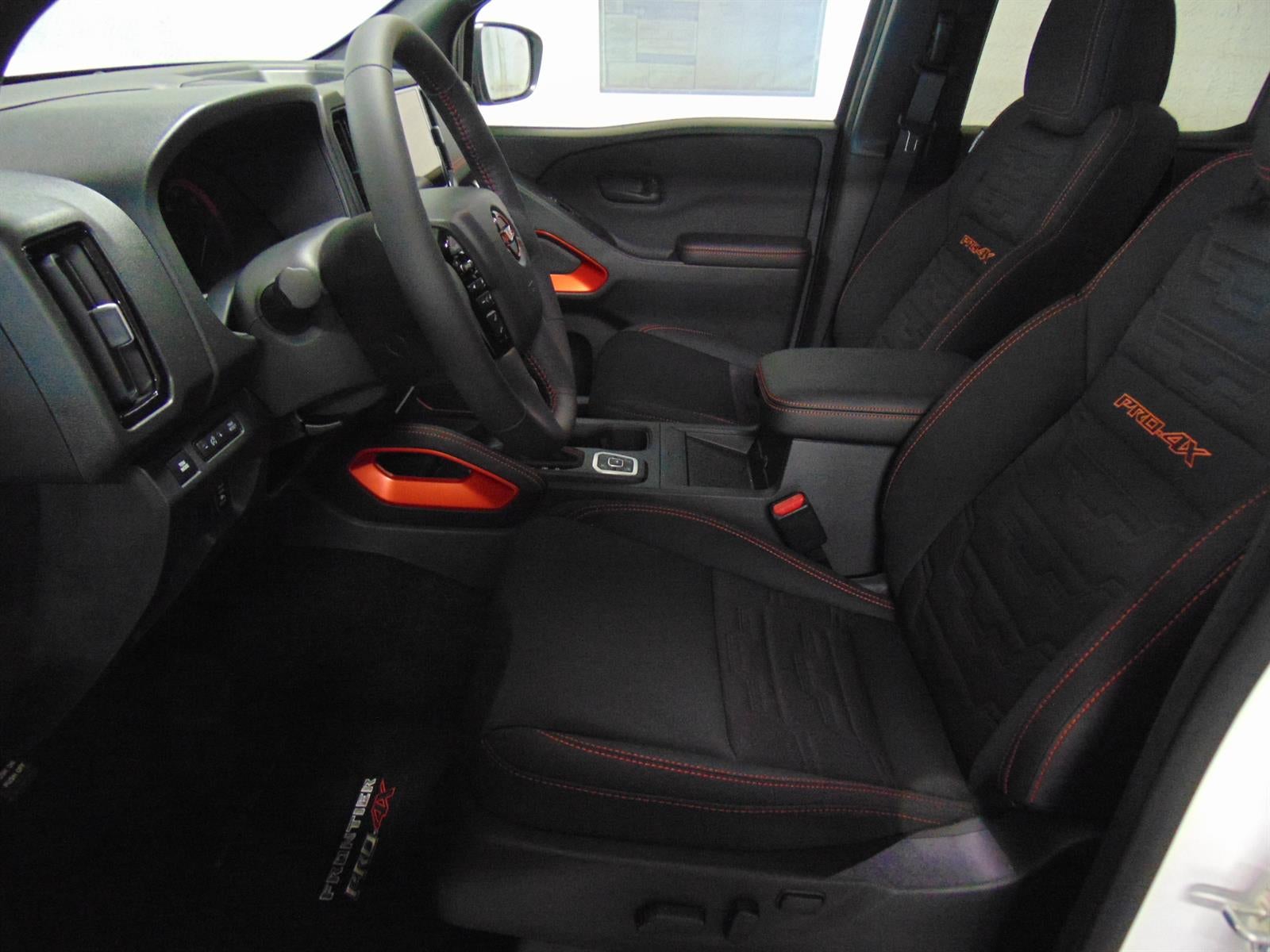 2026 Nissan Frontier CREW CAB 4X4 PRO-4X