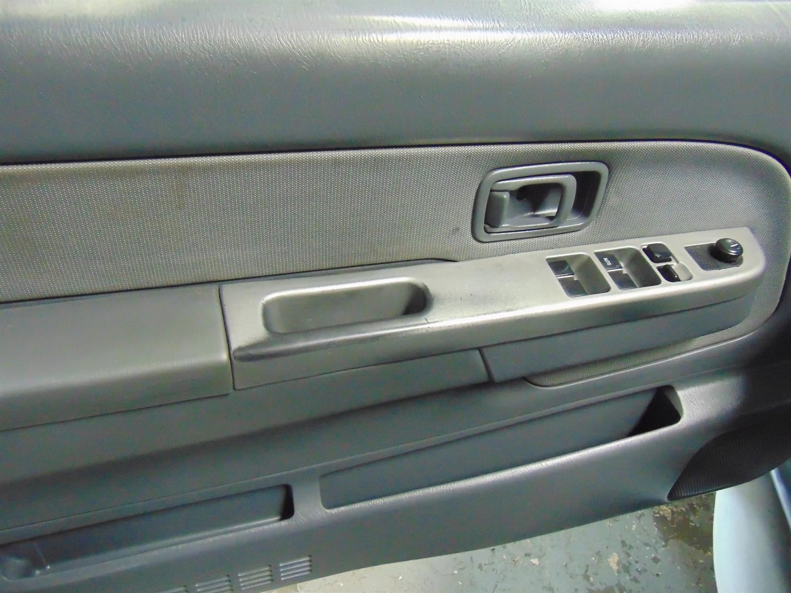 2002 Nissan Frontier SE-V6