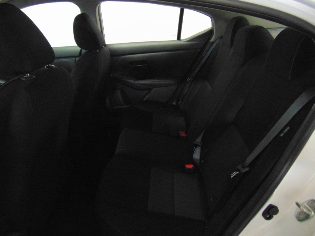 2025 Nissan Sentra SV CVT