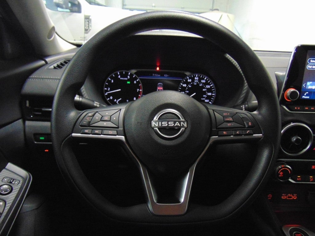 2025 Nissan Sentra SV CVT