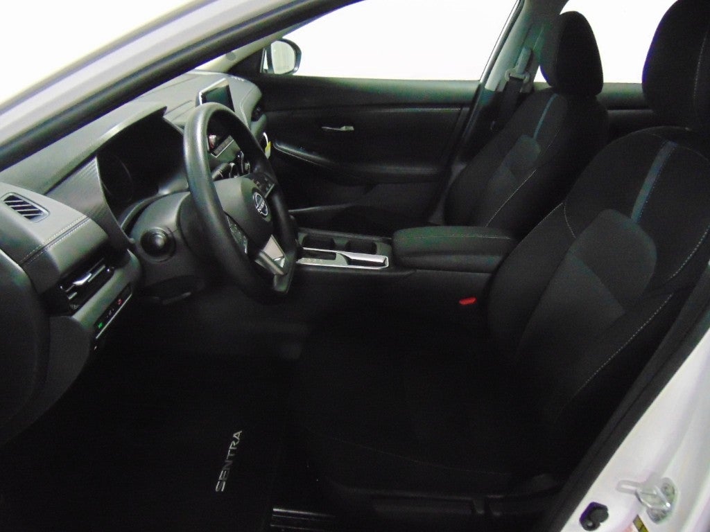 2025 Nissan Sentra SV CVT