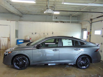 2027 Nissan Sentra SR CVT