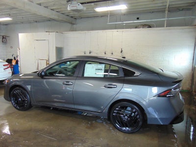 2027 Nissan Sentra SR CVT