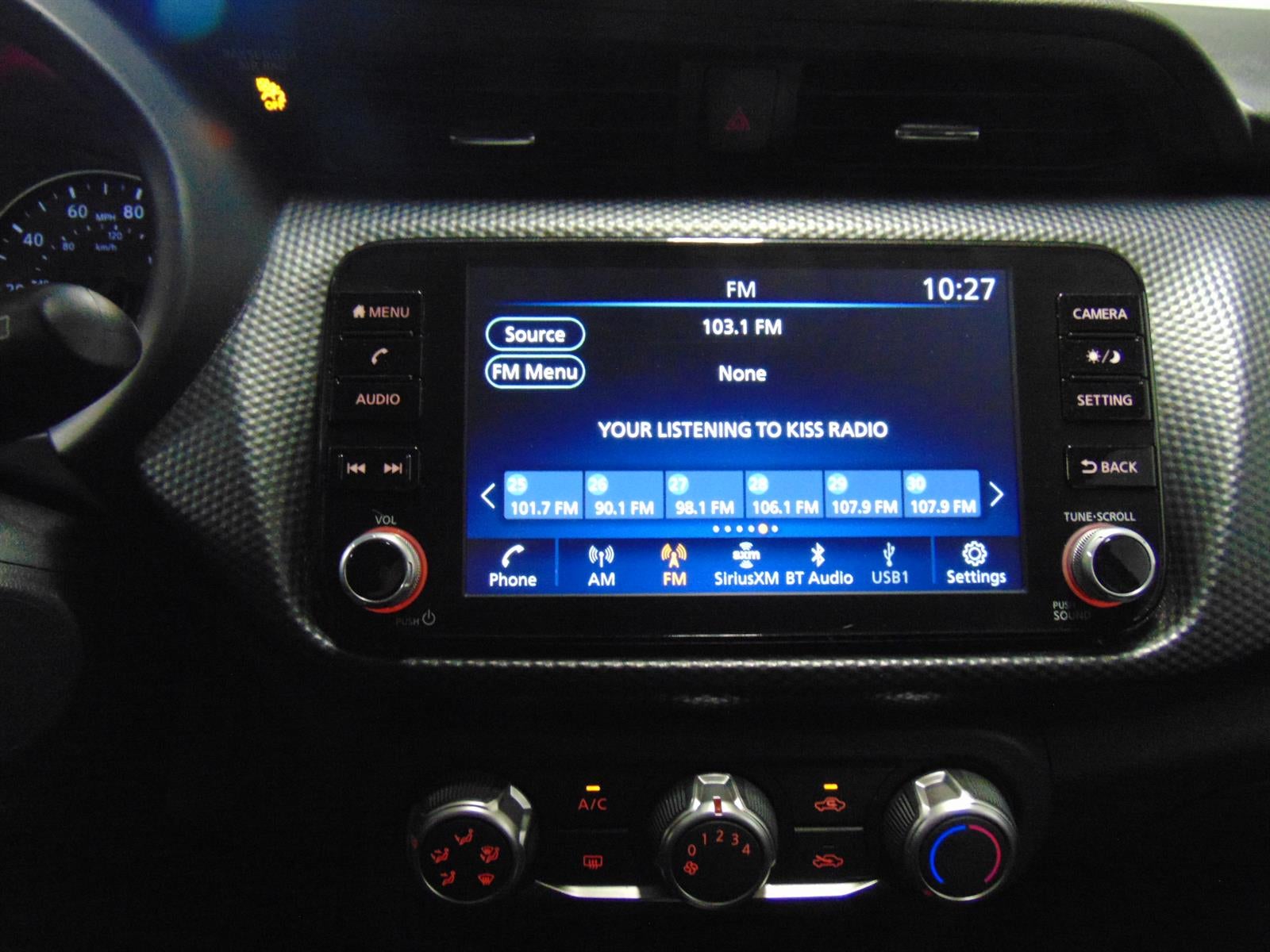 2023 Nissan Kicks SV