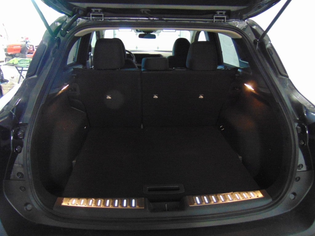 2025 Nissan Kicks SV FWD