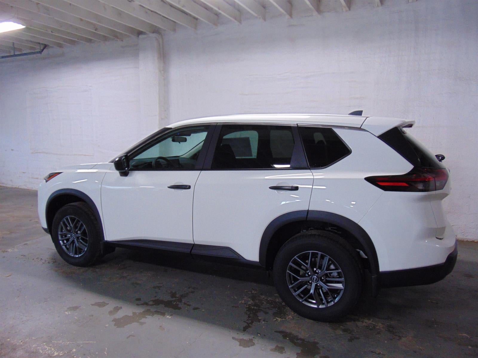 2027 Nissan Rogue S FWD