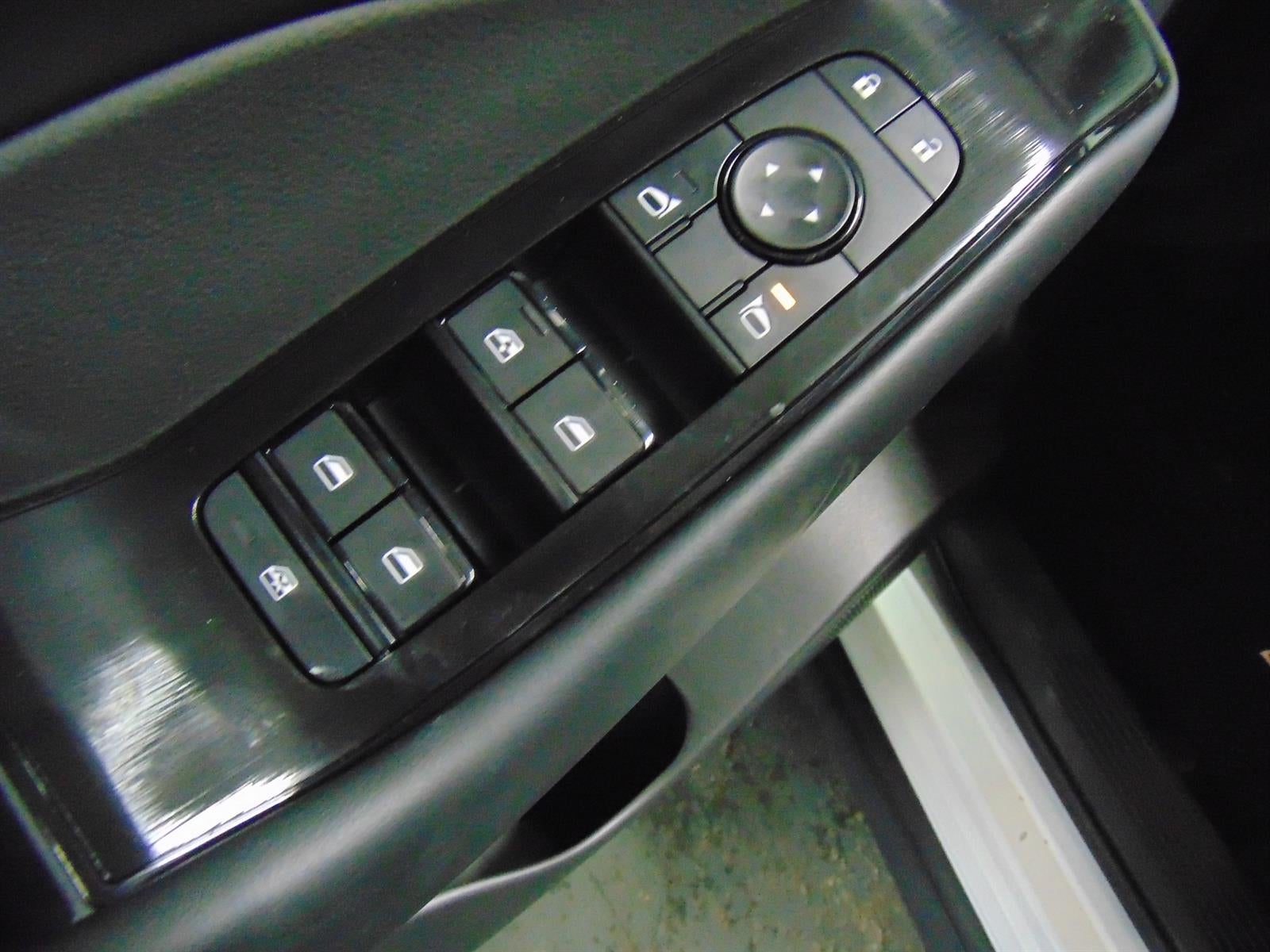 2027 Nissan Rogue S FWD