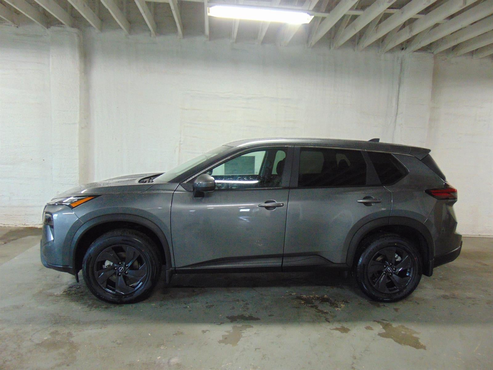 2026 Nissan Rogue FWD SV