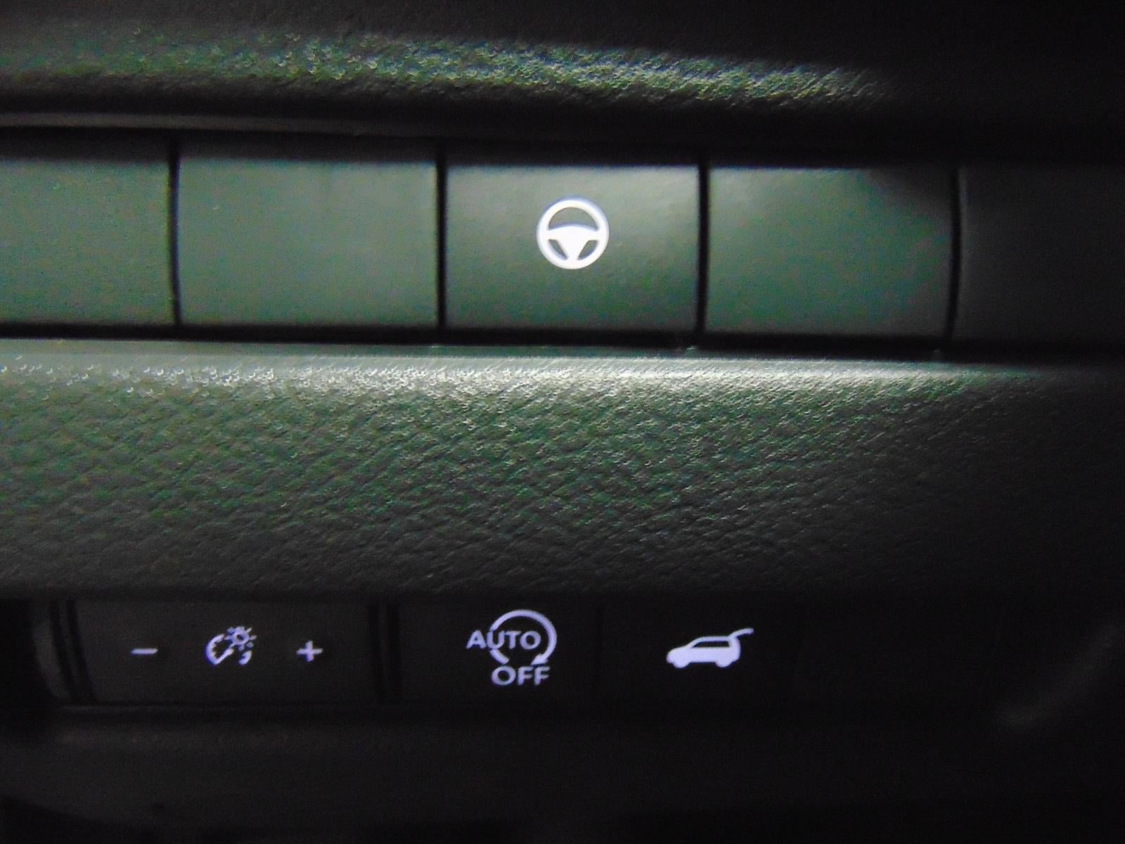 2026 Nissan Rogue FWD SV