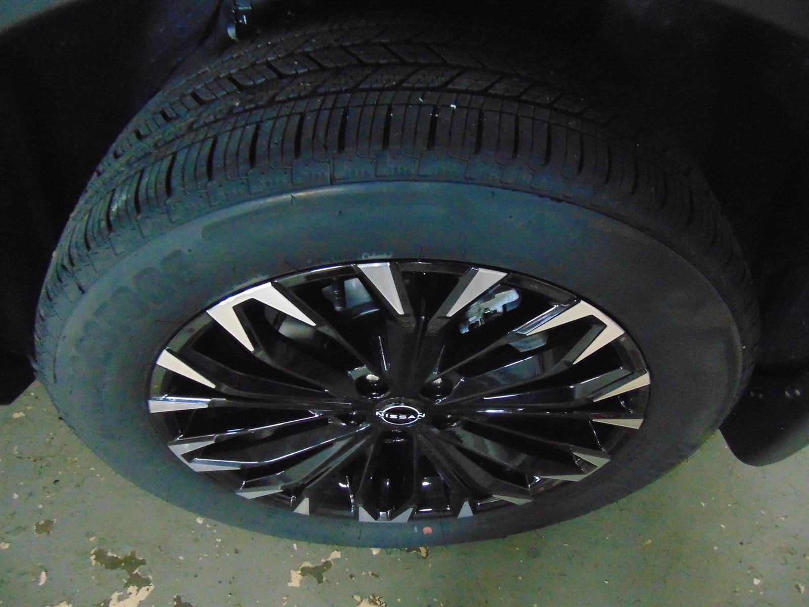 2026 Nissan Rogue FWD DARK ARMOR