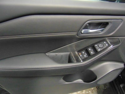 2026 Nissan Rogue FWD DARK ARMOR