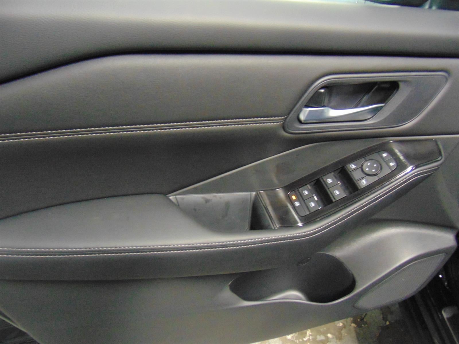 2026 Nissan Rogue FWD DARK ARMOR
