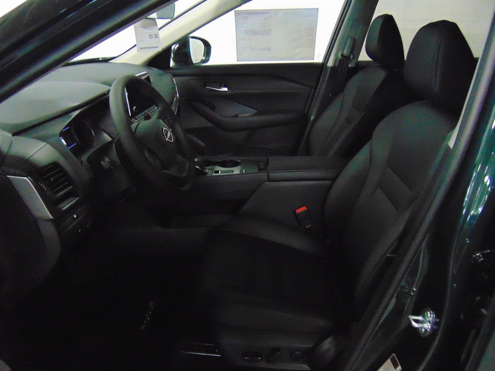 2026 Nissan Rogue FWD DARK ARMOR