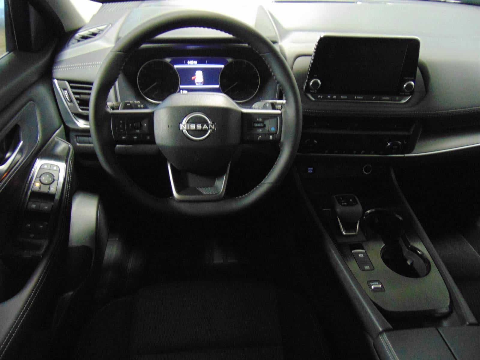 2026 Nissan Rogue FWD SV