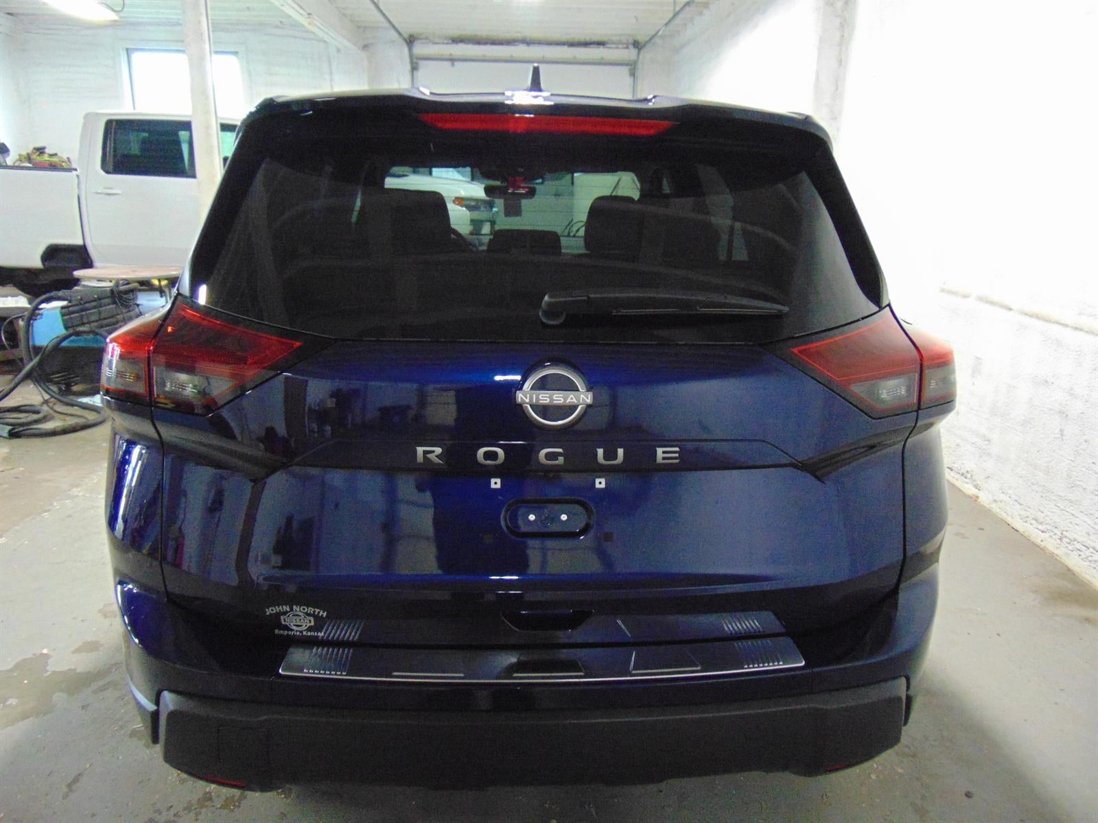 2026 Nissan Rogue FWD SV