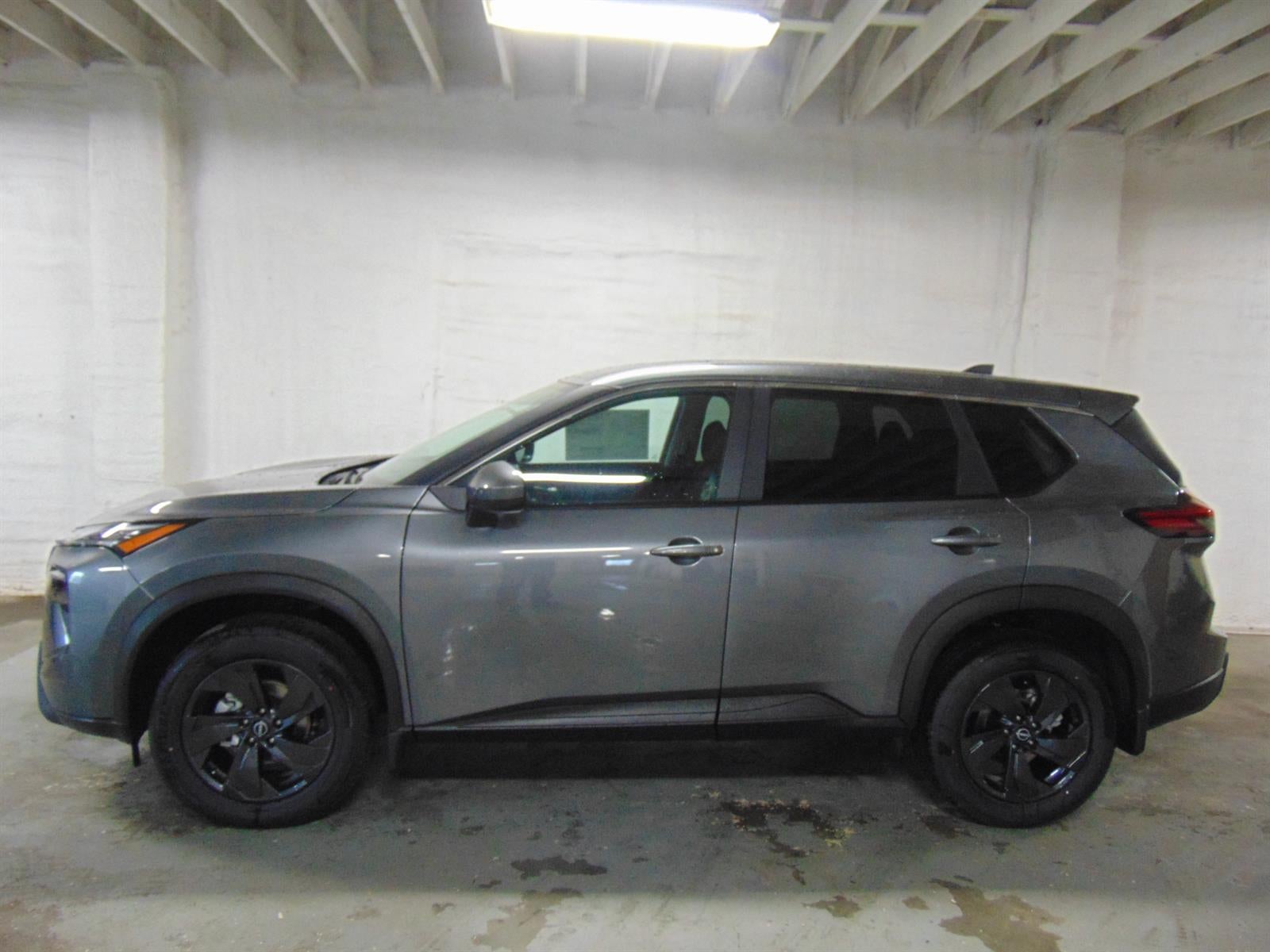 2026 Nissan Rogue FWD SV