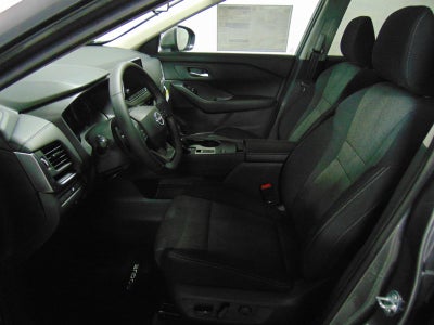 2026 Nissan Rogue FWD SV