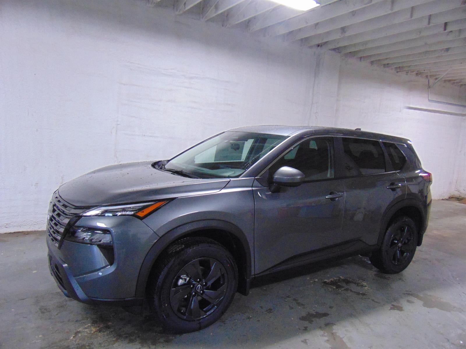 2026 Nissan Rogue FWD SV