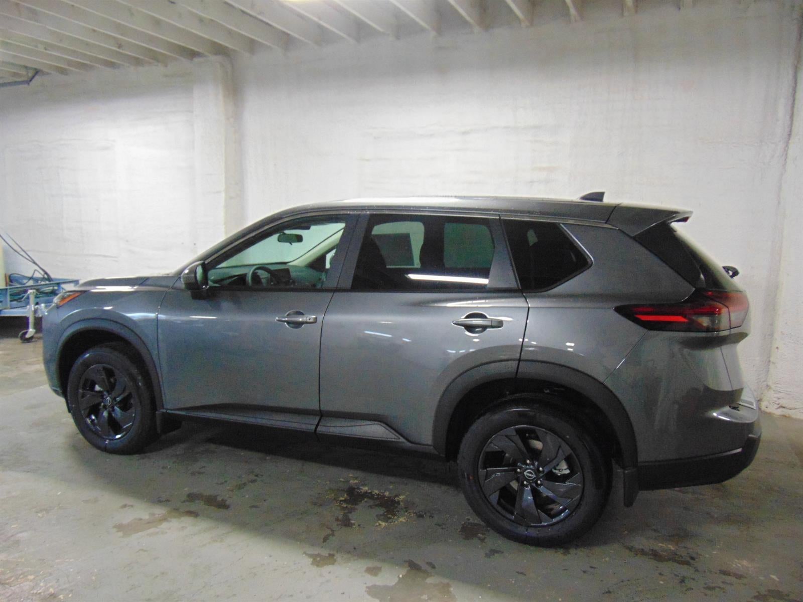 2026 Nissan Rogue FWD SV