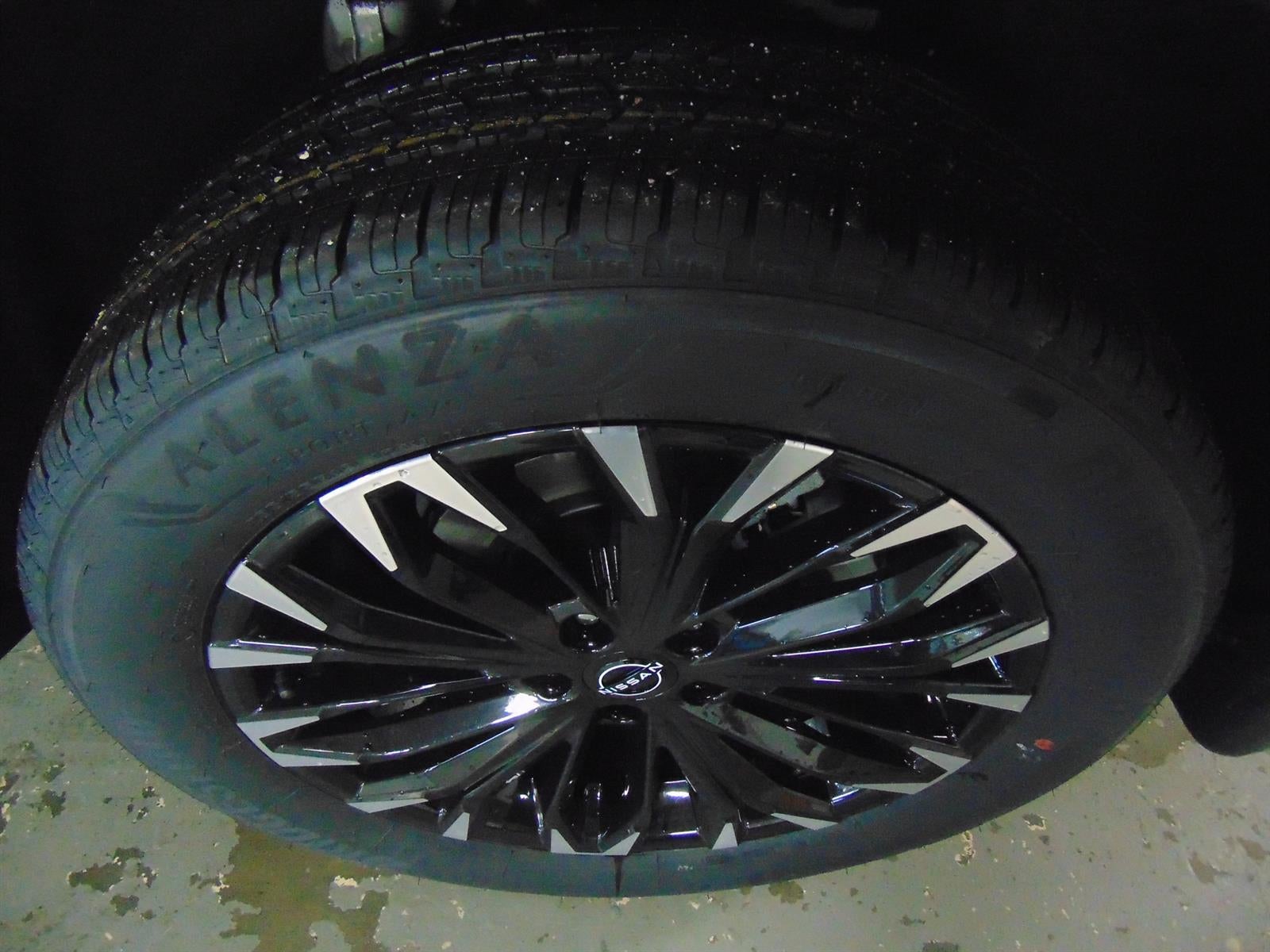 2026 Nissan Rogue FWD SV