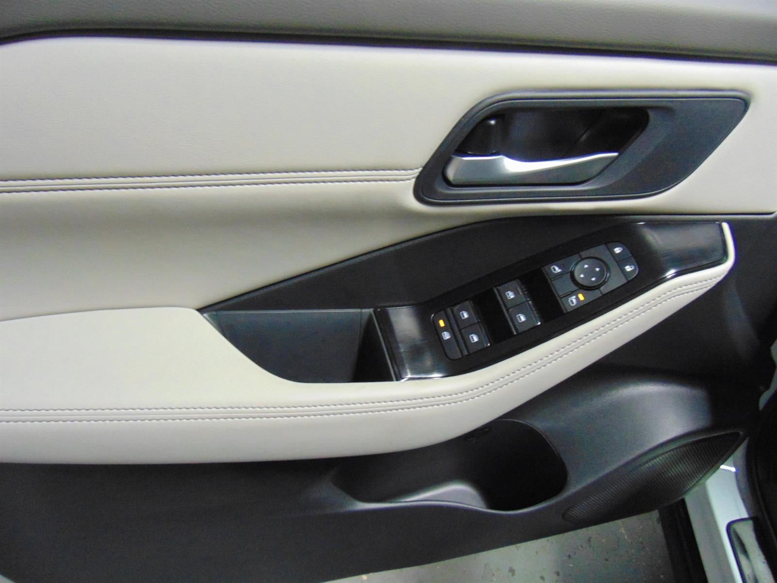 2026 Nissan Rogue FWD SV