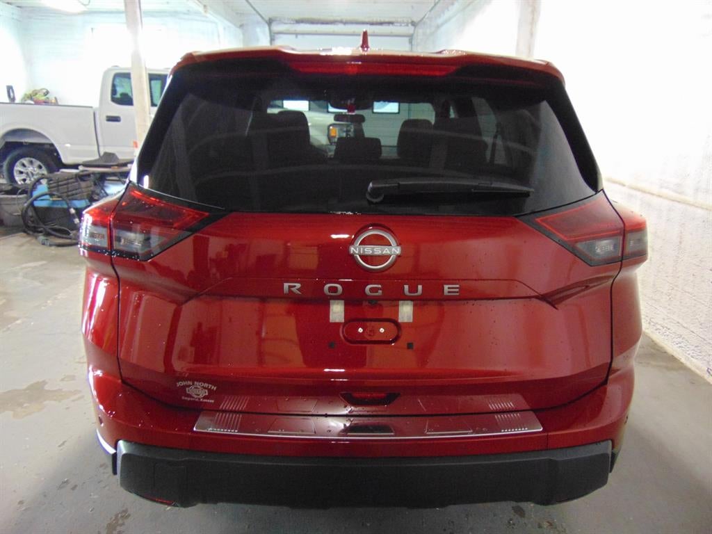 2026 Nissan Rogue FWD SV