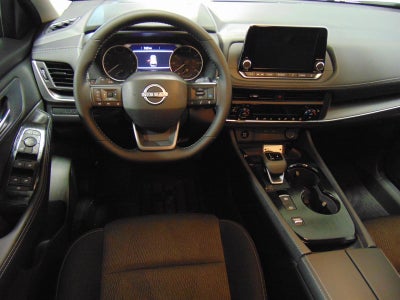 2027 Nissan Rogue SV FWD