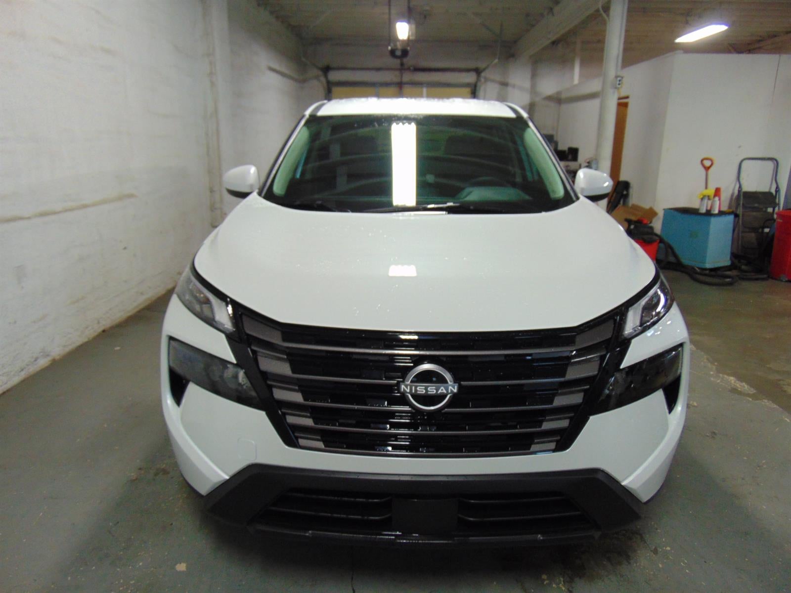 2027 Nissan Rogue SV FWD
