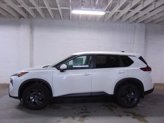 2027 Nissan Rogue SV FWD