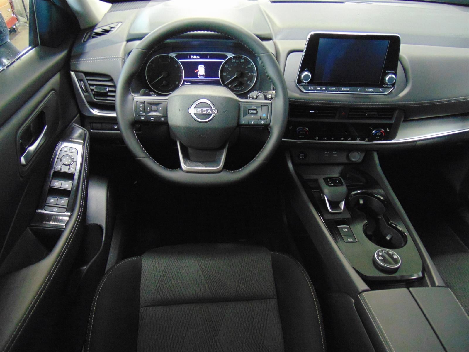 2026 Nissan Rogue AWD SV