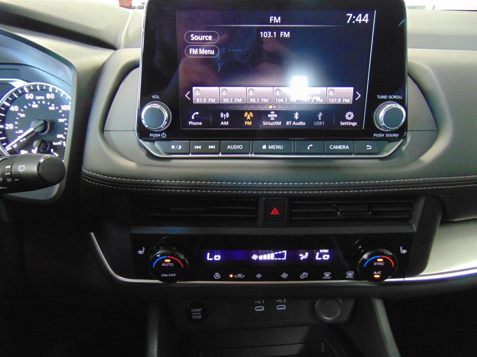 2026 Nissan Rogue AWD SV