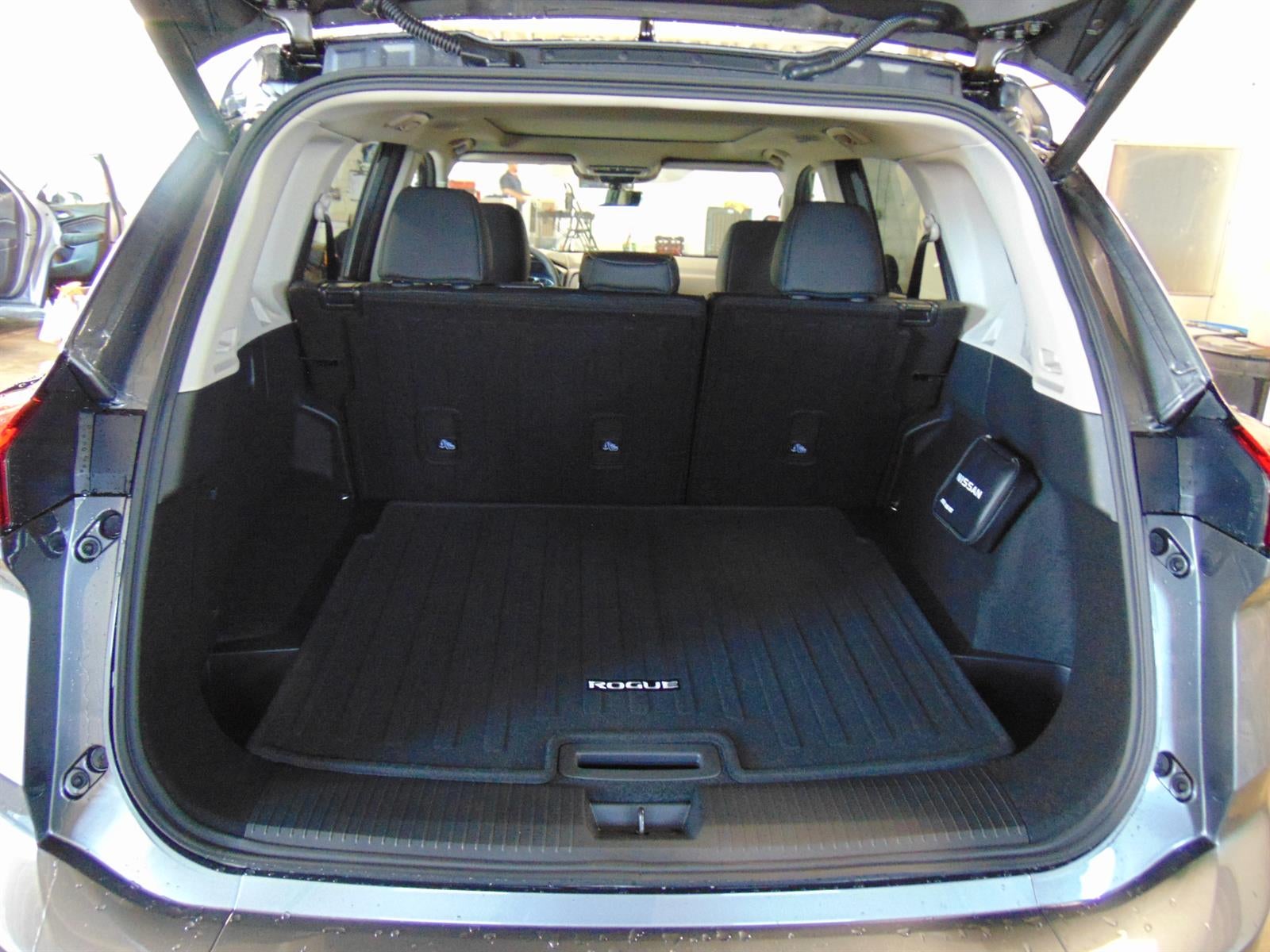 2026 Nissan Rogue DARK ARMOR AWD