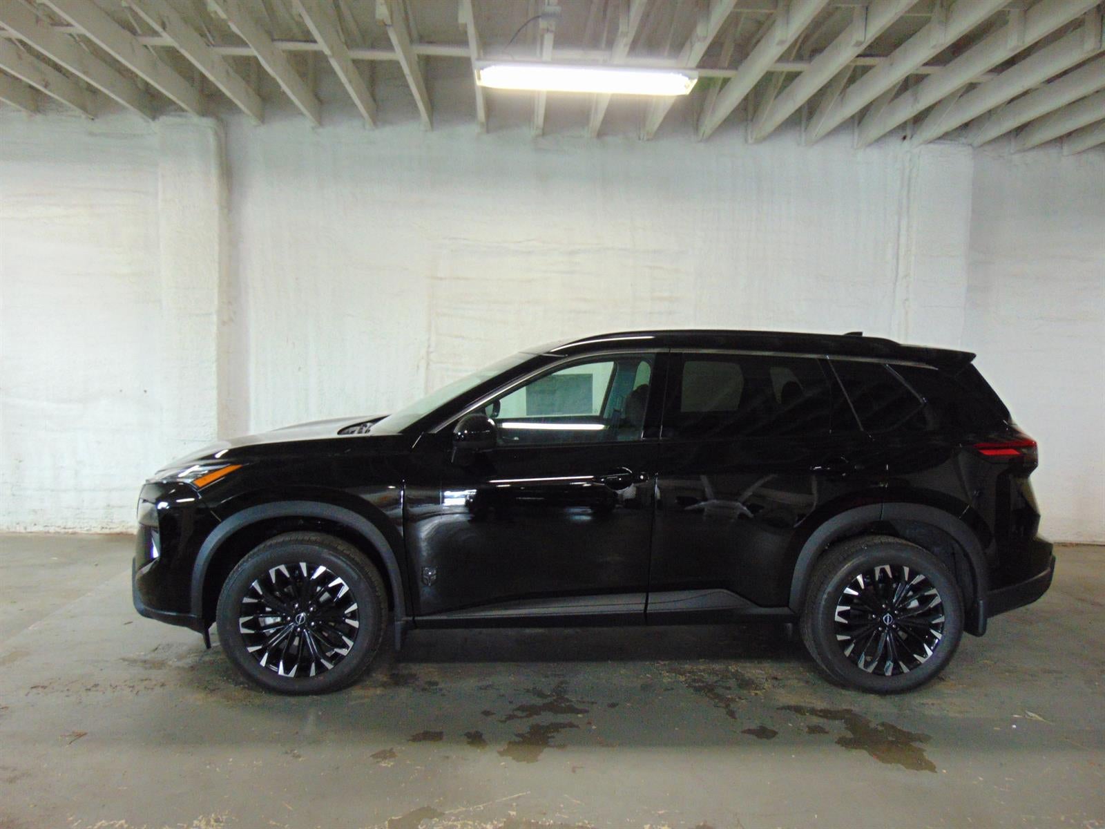 2026 Nissan Rogue DARK ARMOR AWD