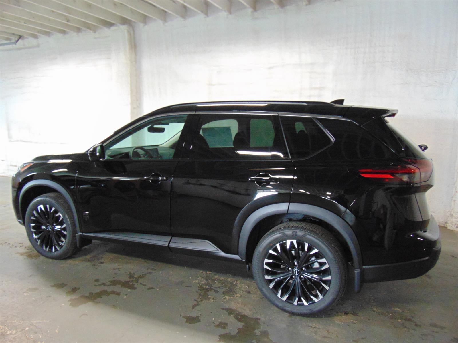 2026 Nissan Rogue DARK ARMOR AWD