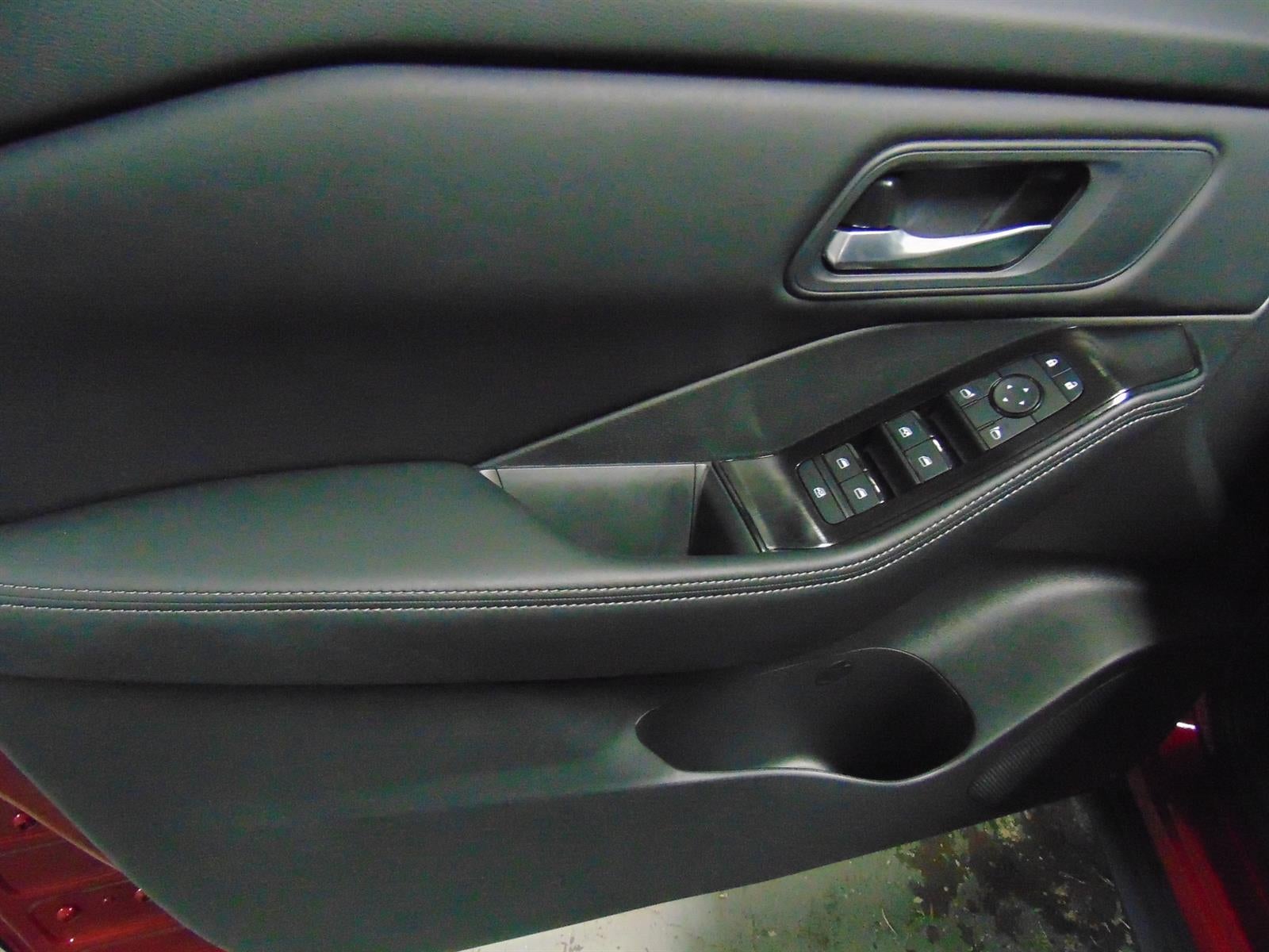 2026 Nissan Rogue AWD SV