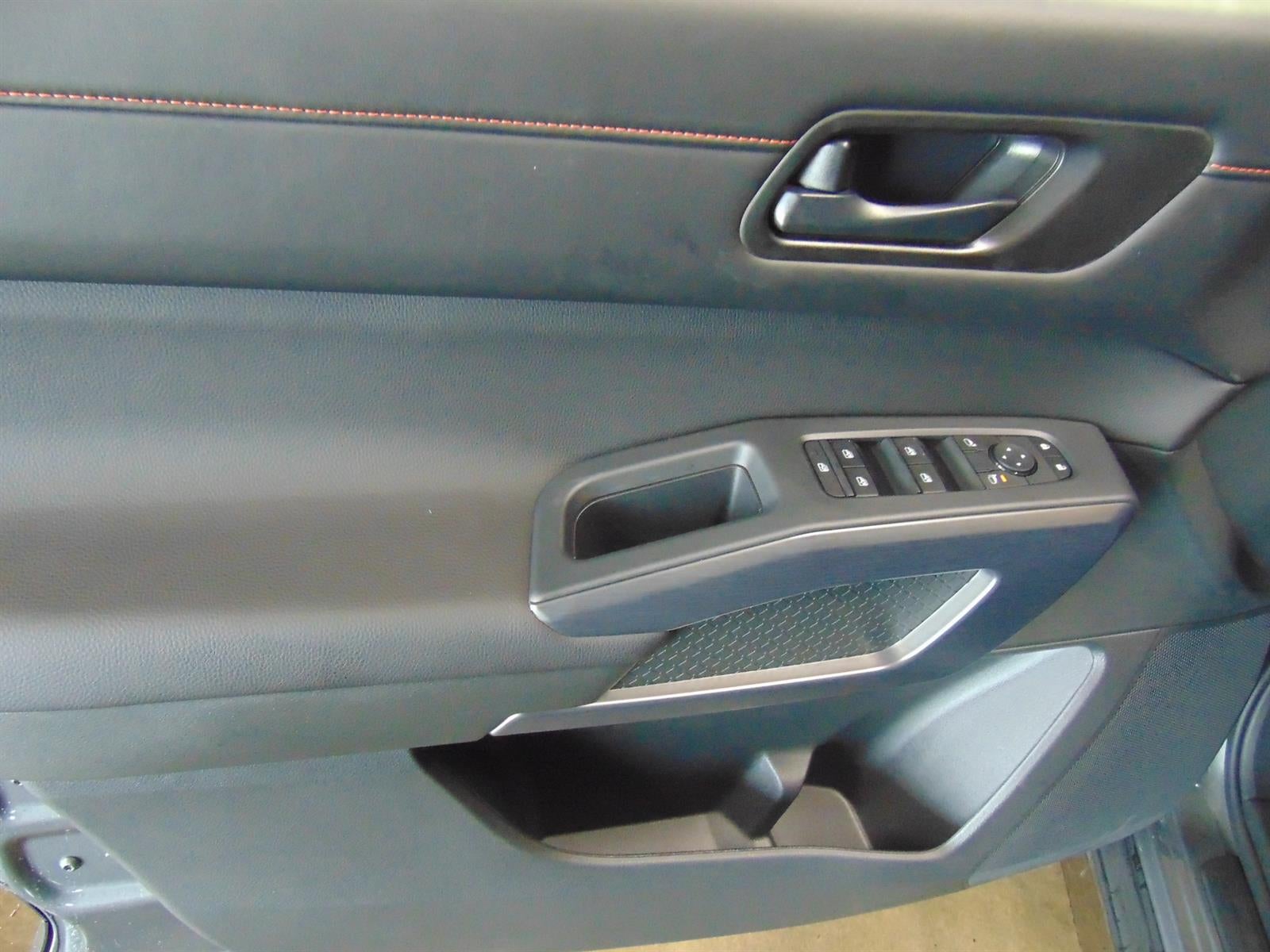 2026 Nissan Pathfinder ROCK CREEK 4WD