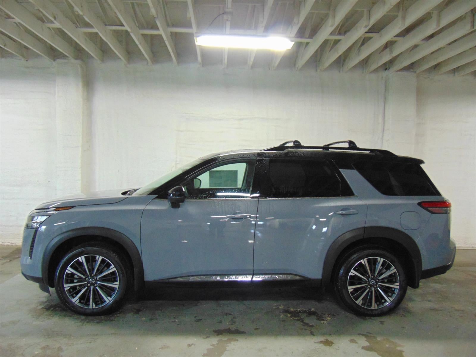 2026 Nissan Pathfinder PLATINUM 4WD