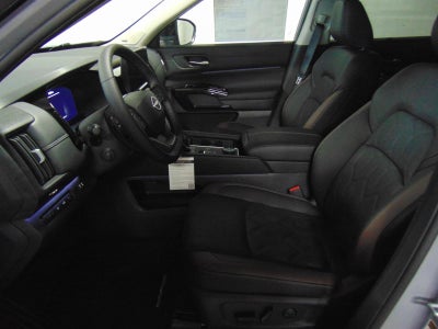 2026 Nissan Pathfinder PLATINUM 4WD