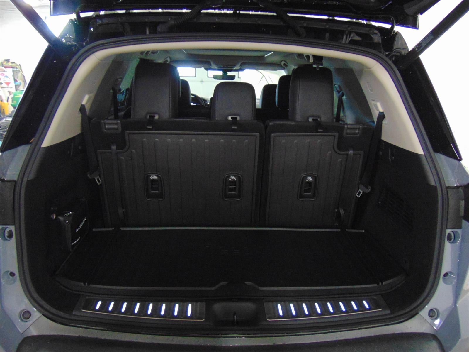 2026 Nissan Pathfinder PLATINUM 4WD