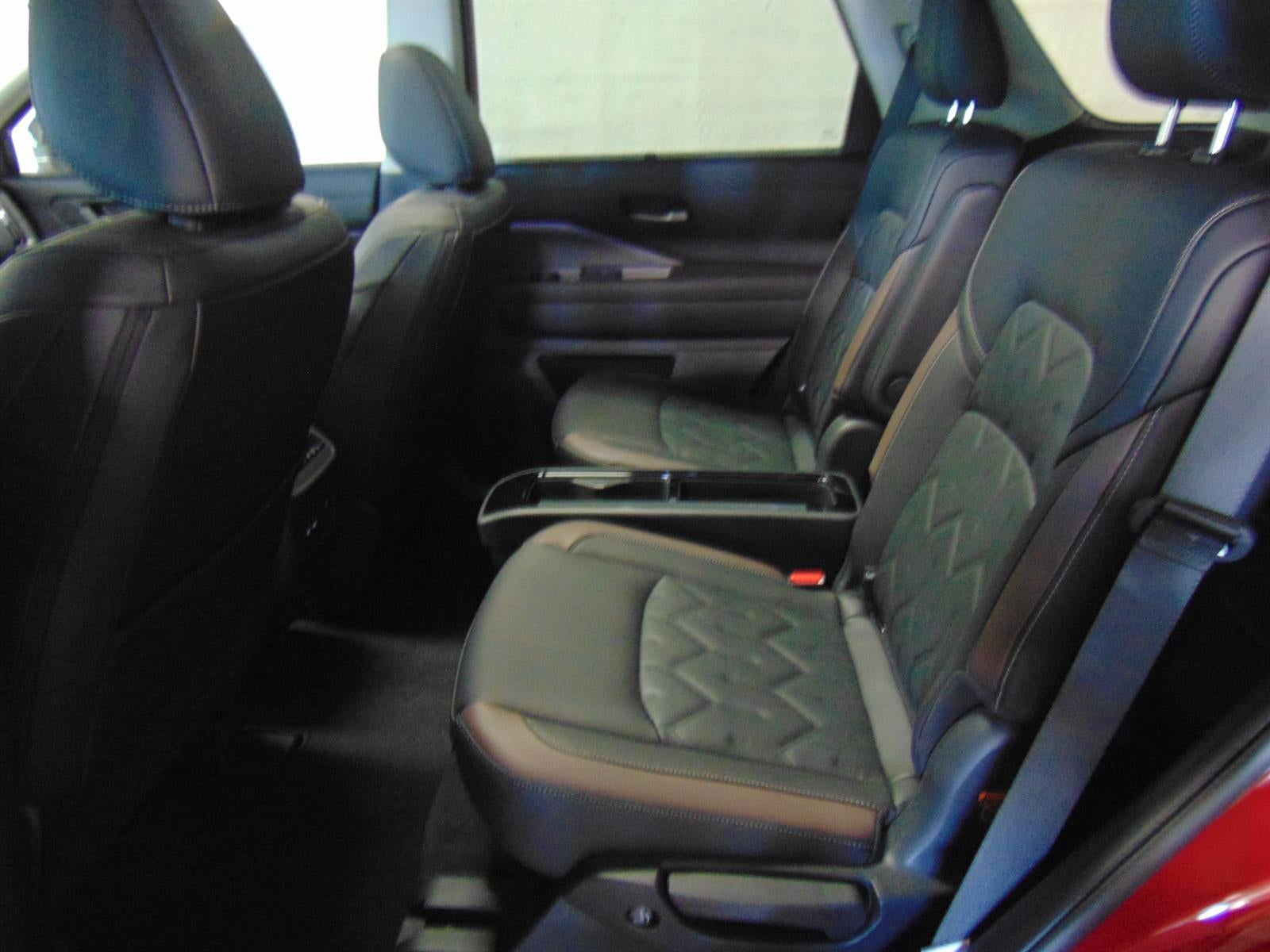 2026 Nissan Pathfinder PLATINUM 4WD