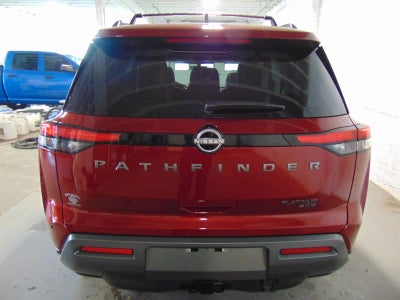 2026 Nissan Pathfinder PLATINUM 4WD