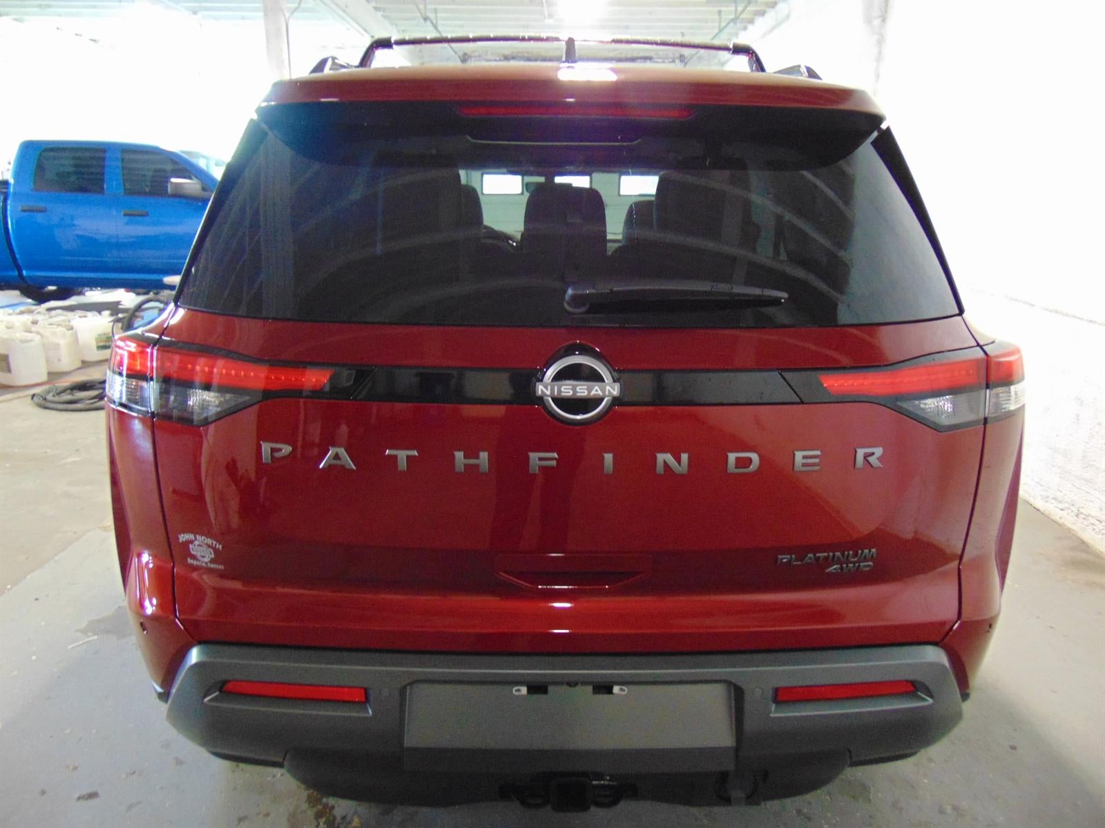 2026 Nissan Pathfinder PLATINUM 4WD