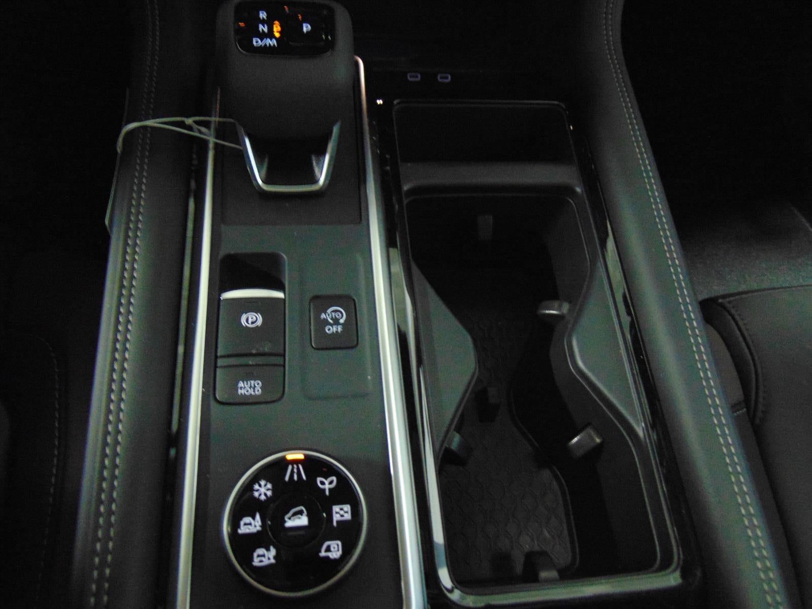 2026 Nissan Pathfinder PLATINUM 4WD