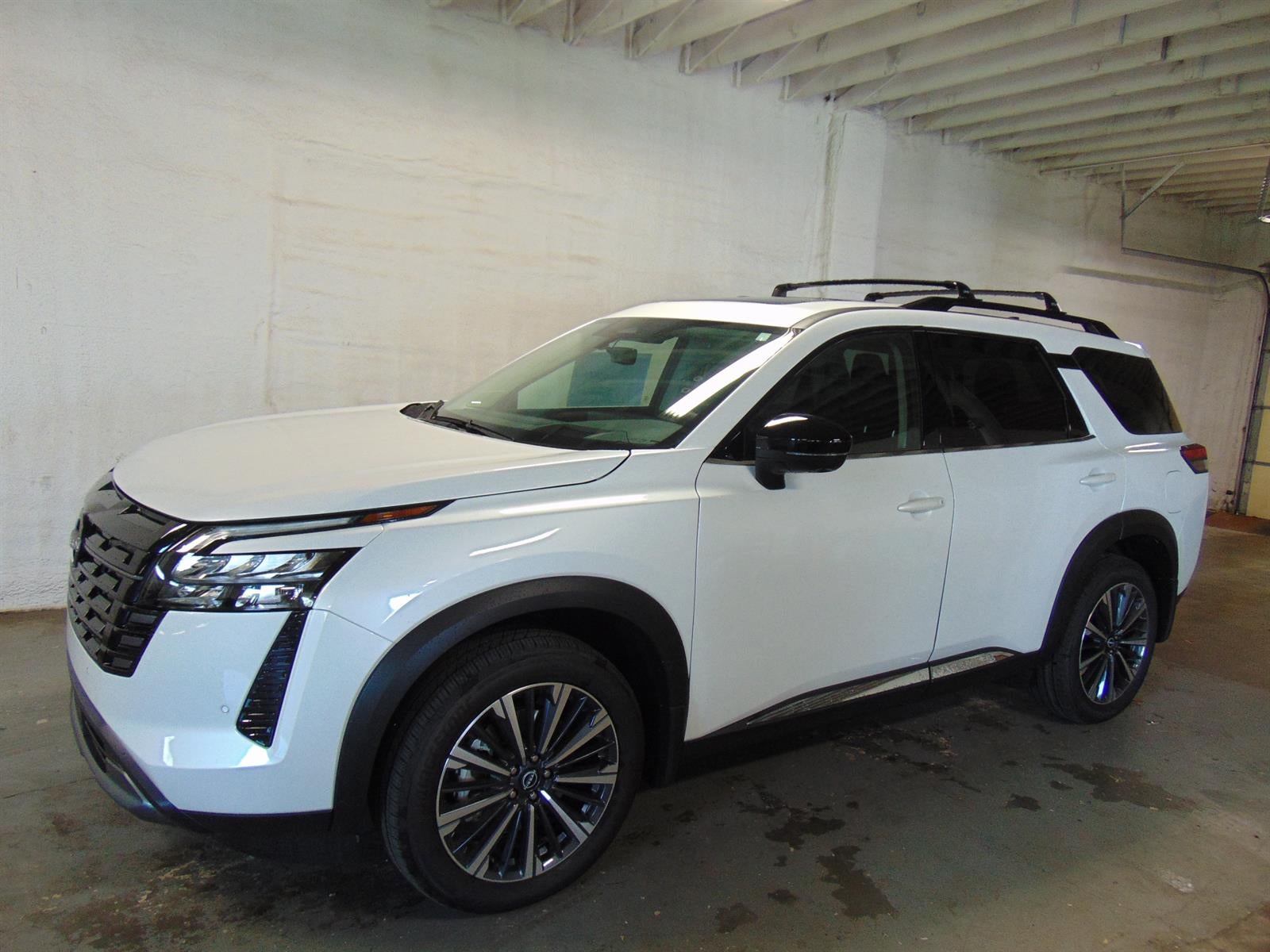 2026 Nissan Pathfinder PLATINUM 4WD